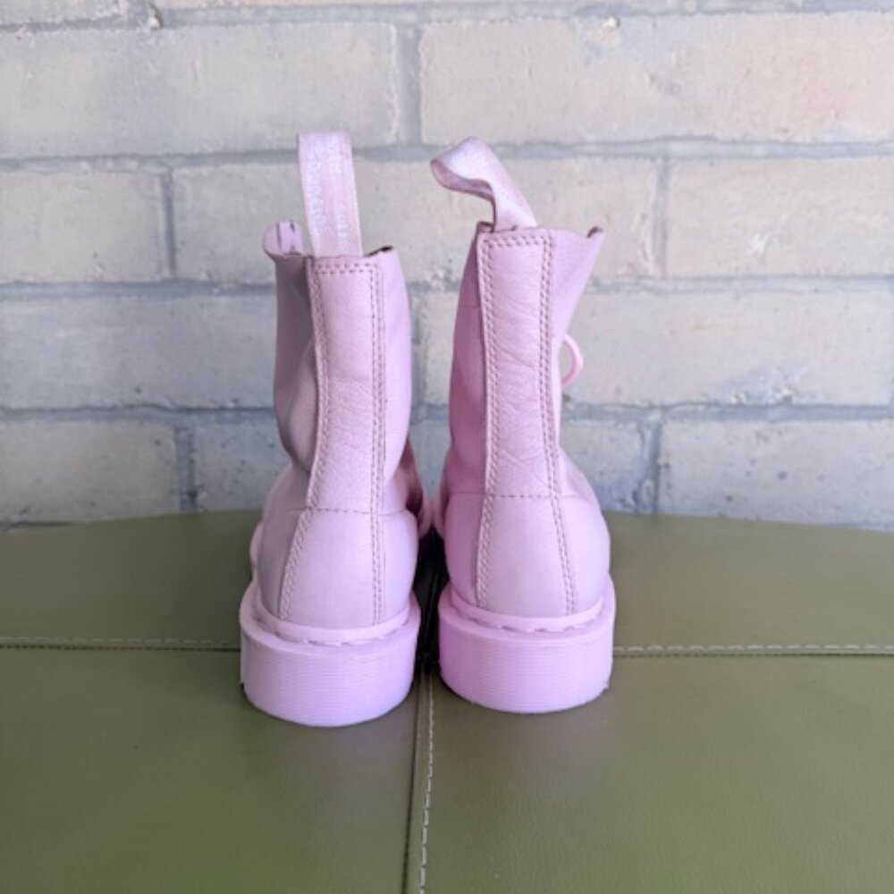 Dr. Martens 1460 pascal mono pink chalk size US womens 11 / UK 9 New in box - Picture 5 of 11